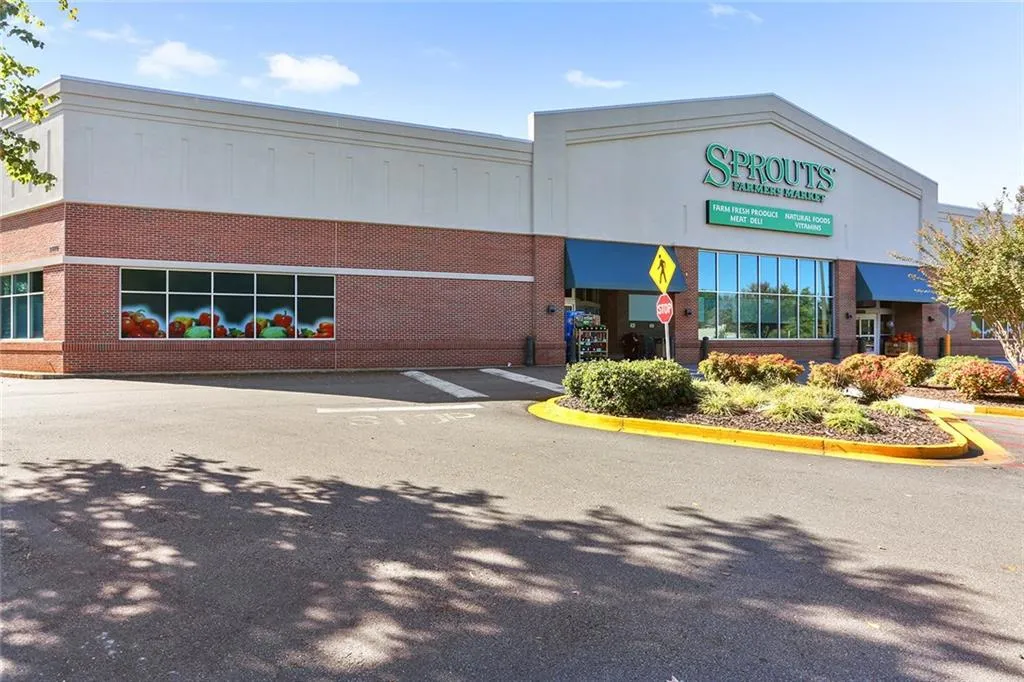 3350 Spalding Drive, Sandy Springs, Georgia 30350, 5 Bedrooms Bedrooms, ,4 BathroomsBathrooms,Residential,Sold,3350 Spalding Drive,5609055