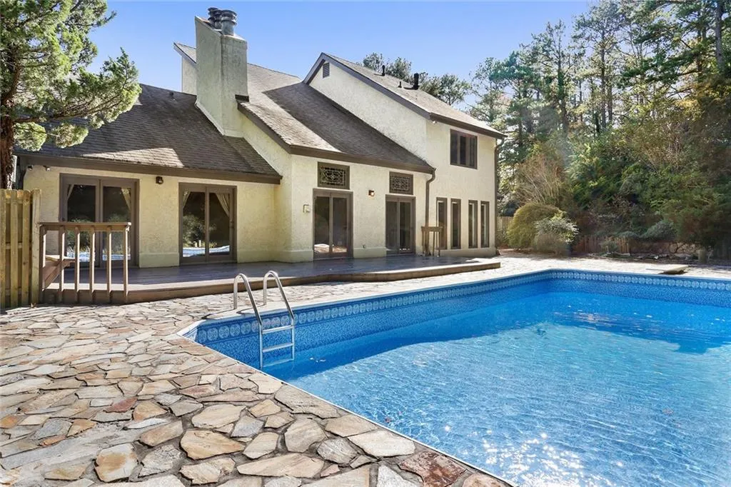 3350 Spalding Drive, Sandy Springs, Georgia 30350, 5 Bedrooms Bedrooms, ,4 BathroomsBathrooms,Residential,Sold,3350 Spalding Drive,5609055