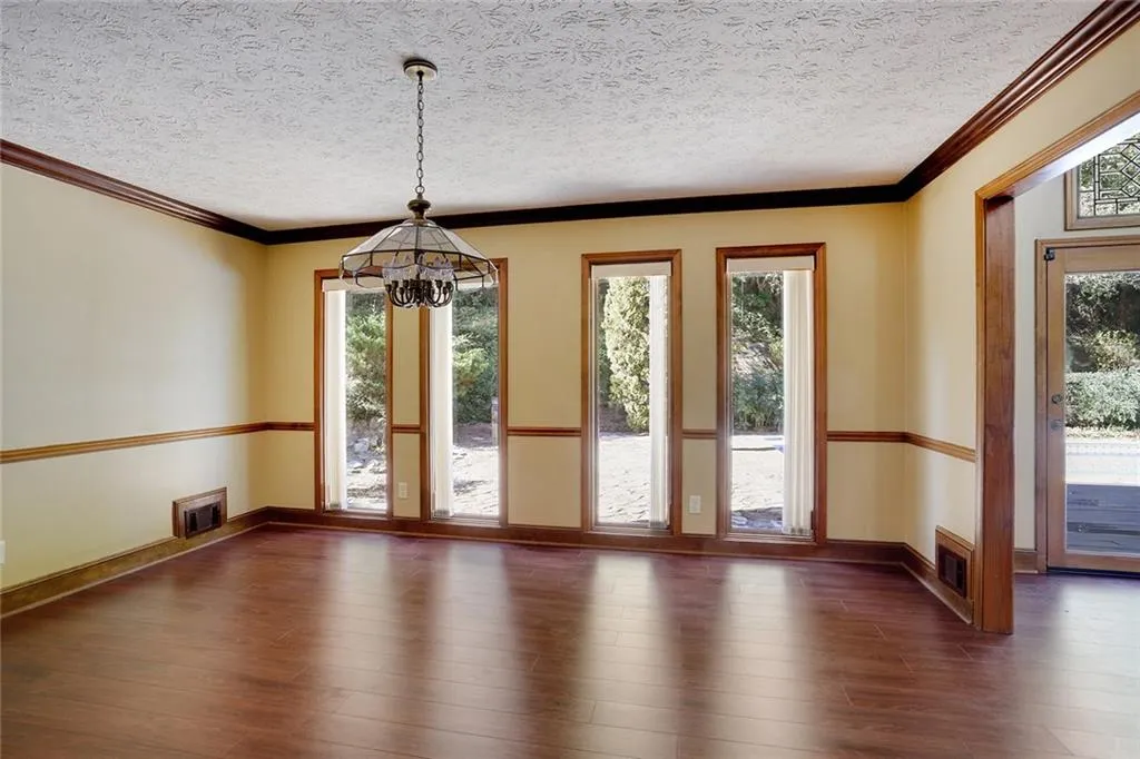 3350 Spalding Drive, Sandy Springs, Georgia 30350, 5 Bedrooms Bedrooms, ,4 BathroomsBathrooms,Residential,Sold,3350 Spalding Drive,5609055