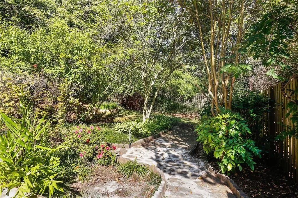 3350 Spalding Drive, Sandy Springs, Georgia 30350, 5 Bedrooms Bedrooms, ,4 BathroomsBathrooms,Residential,Sold,3350 Spalding Drive,5609055