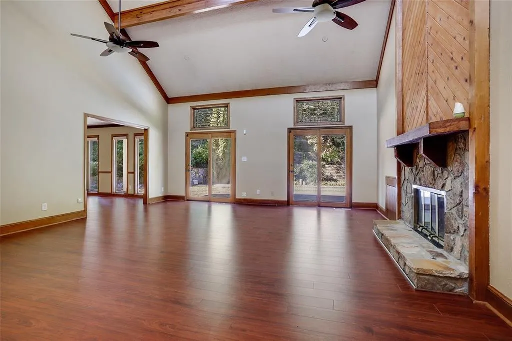 3350 Spalding Drive, Sandy Springs, Georgia 30350, 5 Bedrooms Bedrooms, ,4 BathroomsBathrooms,Residential,Sold,3350 Spalding Drive,5609055