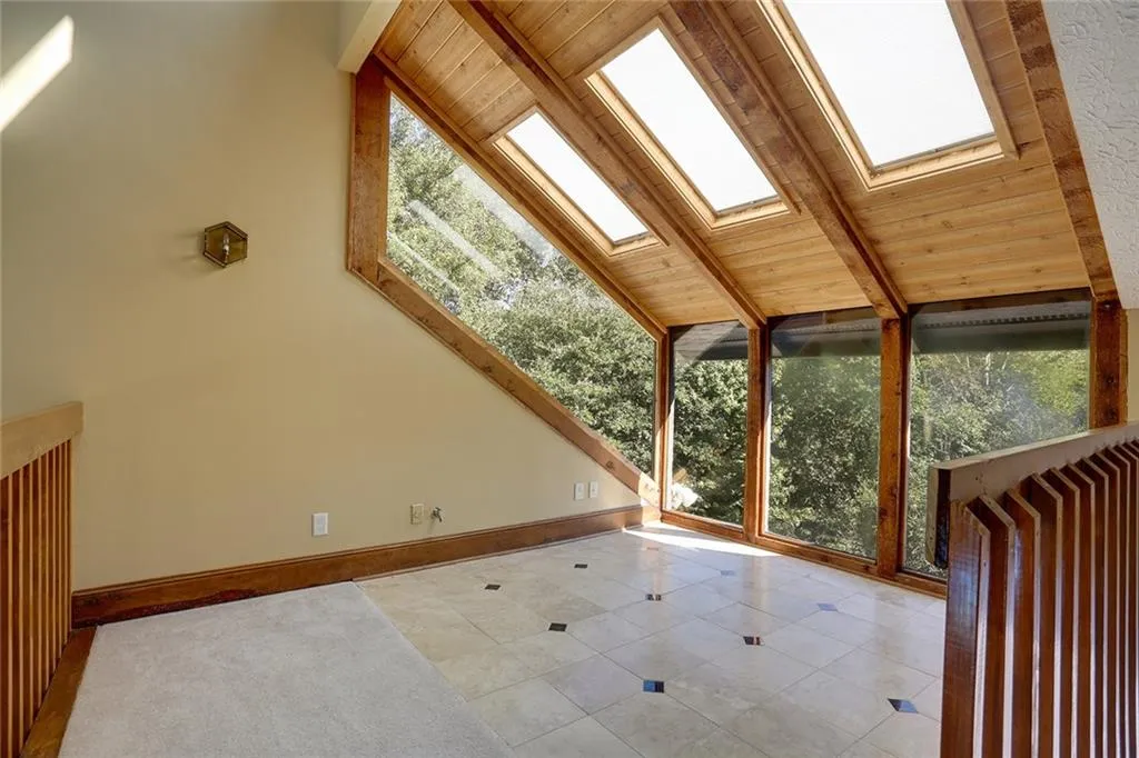 3350 Spalding Drive, Sandy Springs, Georgia 30350, 5 Bedrooms Bedrooms, ,4 BathroomsBathrooms,Residential,Sold,3350 Spalding Drive,5609055