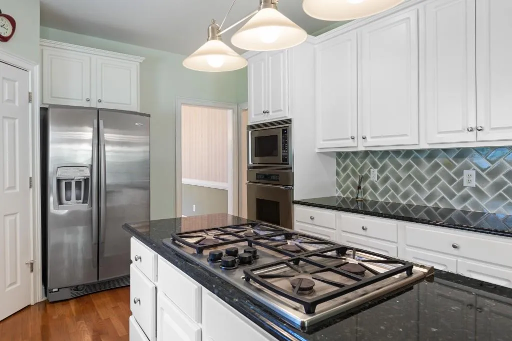 340 Whitley Park Drive, Sandy Springs, Georgia 30350, 4 Bedrooms Bedrooms, ,3 BathroomsBathrooms,Residential,Sold,340 Whitley Park Drive,7112588