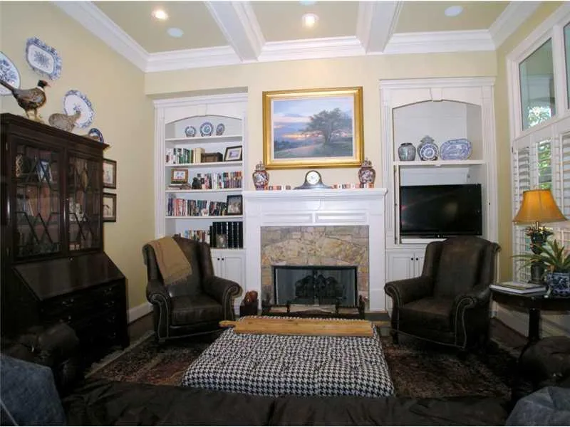 3910 Ivy Road, Atlanta, Georgia 30342, 5 Bedrooms Bedrooms, ,5 BathroomsBathrooms,Residential,Sold,3910 Ivy Road,5357760