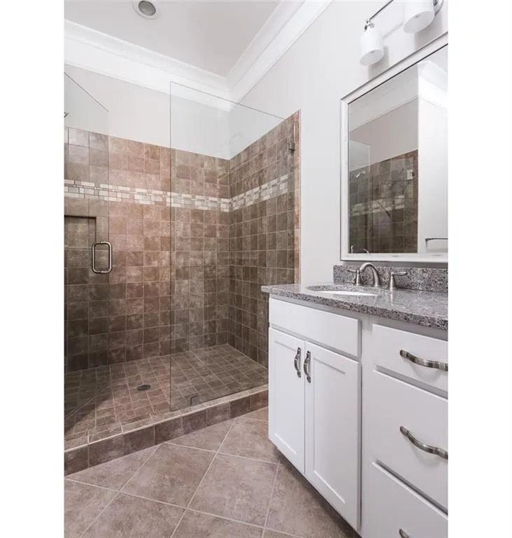 1044 Balmoral Road, Atlanta, Georgia 30319, 5 Bedrooms Bedrooms, ,4 BathroomsBathrooms,Residential,Sold,1044 Balmoral Road,5642247