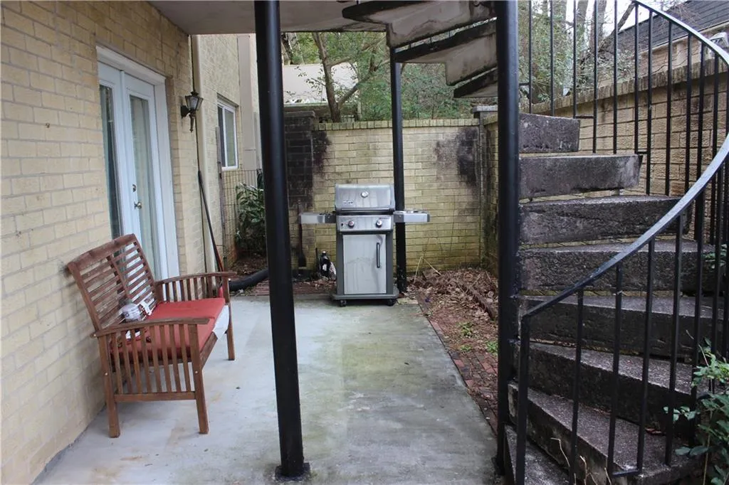 5400 Roswell Road Unit P8, Sandy Springs, Georgia 30342, 2 Bedrooms Bedrooms, ,1 BathroomBathrooms,Residential,Sold,5400 Roswell Road Unit P8,6125394