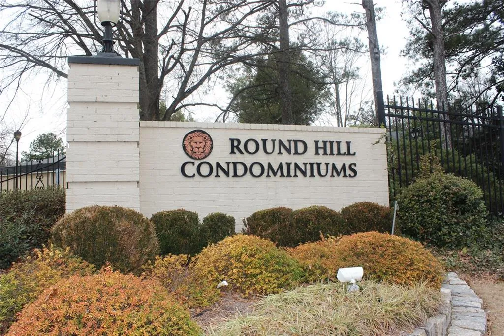 5400 Roswell Road Unit P8, Sandy Springs, Georgia 30342, 2 Bedrooms Bedrooms, ,1 BathroomBathrooms,Residential,Sold,5400 Roswell Road Unit P8,6125394