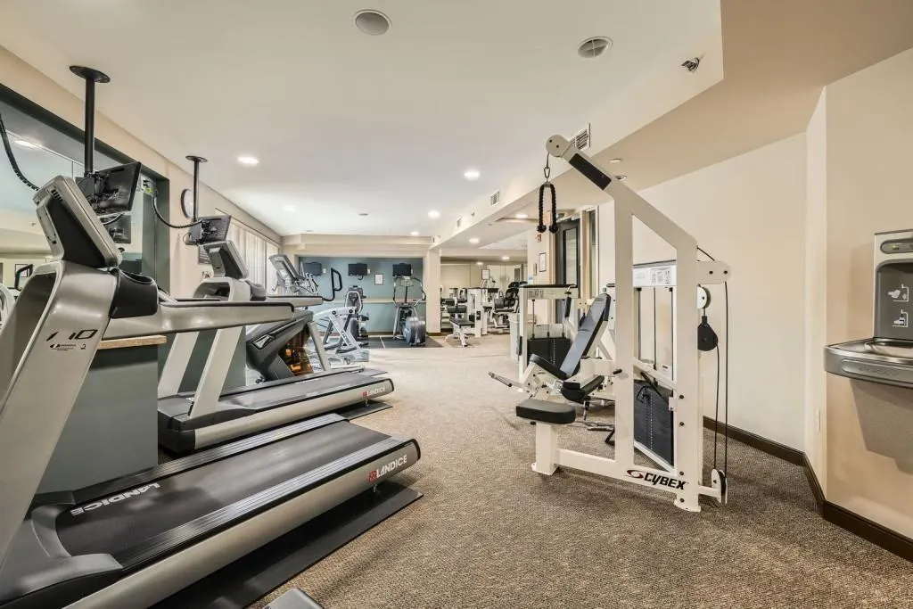 It is equipped with state of the art machines and is larege enough to meet all of your fitness needs.