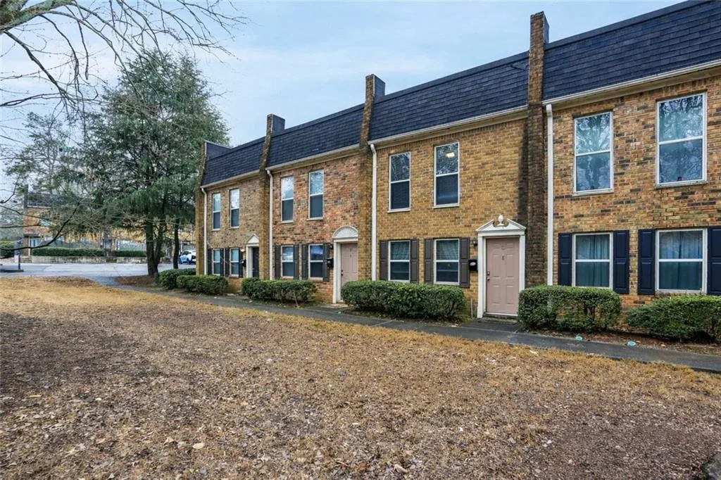 105 N River Drive Unit C, Atlanta, Georgia 30350, 2 Bedrooms Bedrooms, ,2 BathroomsBathrooms,Residential,For Sale,105 N River Drive Unit C,7757256