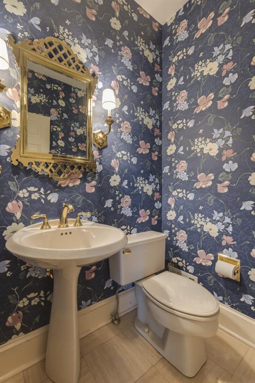 660 Bittersweet Trail, Sandy Springs, Georgia 30350, 5 Bedrooms Bedrooms, ,4 BathroomsBathrooms,Residential,Sold,660 Bittersweet Trail,7342385