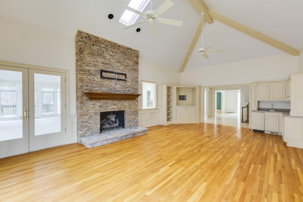 660 Bittersweet Trail, Sandy Springs, Georgia 30350, 5 Bedrooms Bedrooms, ,4 BathroomsBathrooms,Residential,Sold,660 Bittersweet Trail,7342385