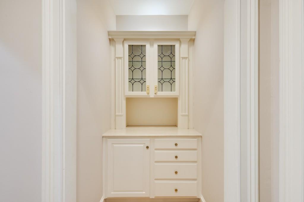 660 Bittersweet Trail, Sandy Springs, Georgia 30350, 5 Bedrooms Bedrooms, ,4 BathroomsBathrooms,Residential,Sold,660 Bittersweet Trail,7342385