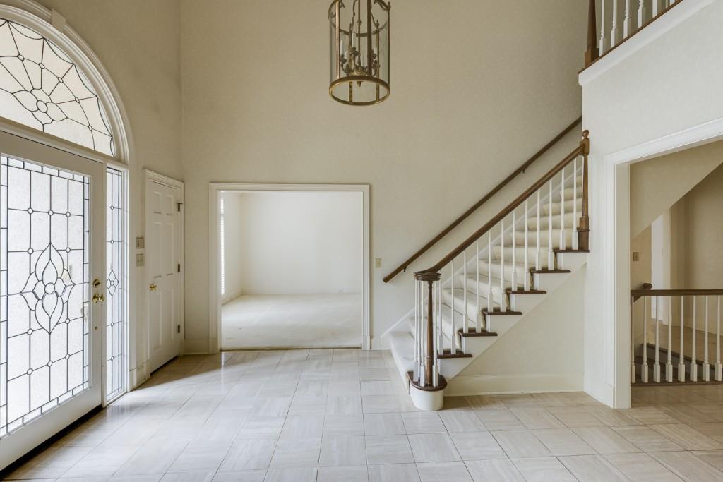 660 Bittersweet Trail, Sandy Springs, Georgia 30350, 5 Bedrooms Bedrooms, ,4 BathroomsBathrooms,Residential,Sold,660 Bittersweet Trail,7342385