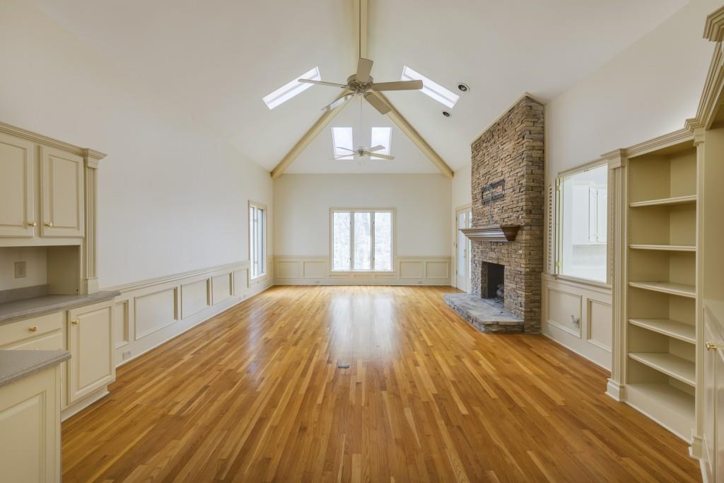 660 Bittersweet Trail, Sandy Springs, Georgia 30350, 5 Bedrooms Bedrooms, ,4 BathroomsBathrooms,Residential,Sold,660 Bittersweet Trail,7342385