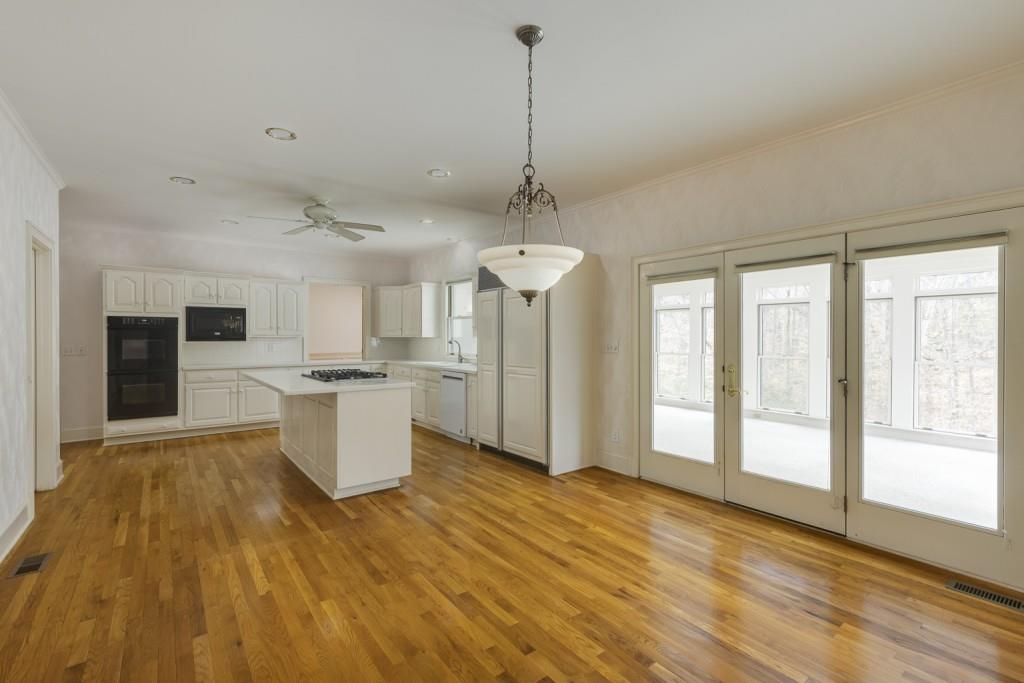 660 Bittersweet Trail, Sandy Springs, Georgia 30350, 5 Bedrooms Bedrooms, ,4 BathroomsBathrooms,Residential,Sold,660 Bittersweet Trail,7342385