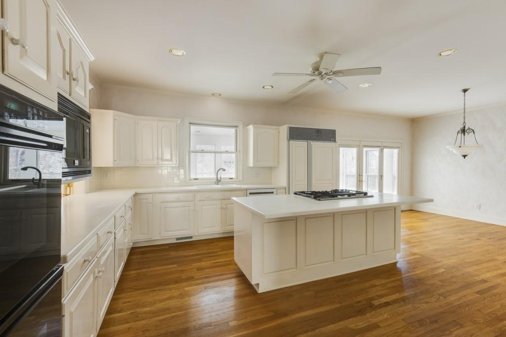 660 Bittersweet Trail, Sandy Springs, Georgia 30350, 5 Bedrooms Bedrooms, ,4 BathroomsBathrooms,Residential,Sold,660 Bittersweet Trail,7342385