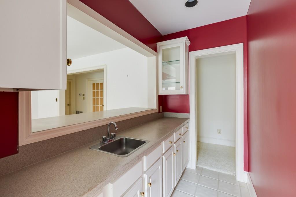 660 Bittersweet Trail, Sandy Springs, Georgia 30350, 5 Bedrooms Bedrooms, ,4 BathroomsBathrooms,Residential,Sold,660 Bittersweet Trail,7342385