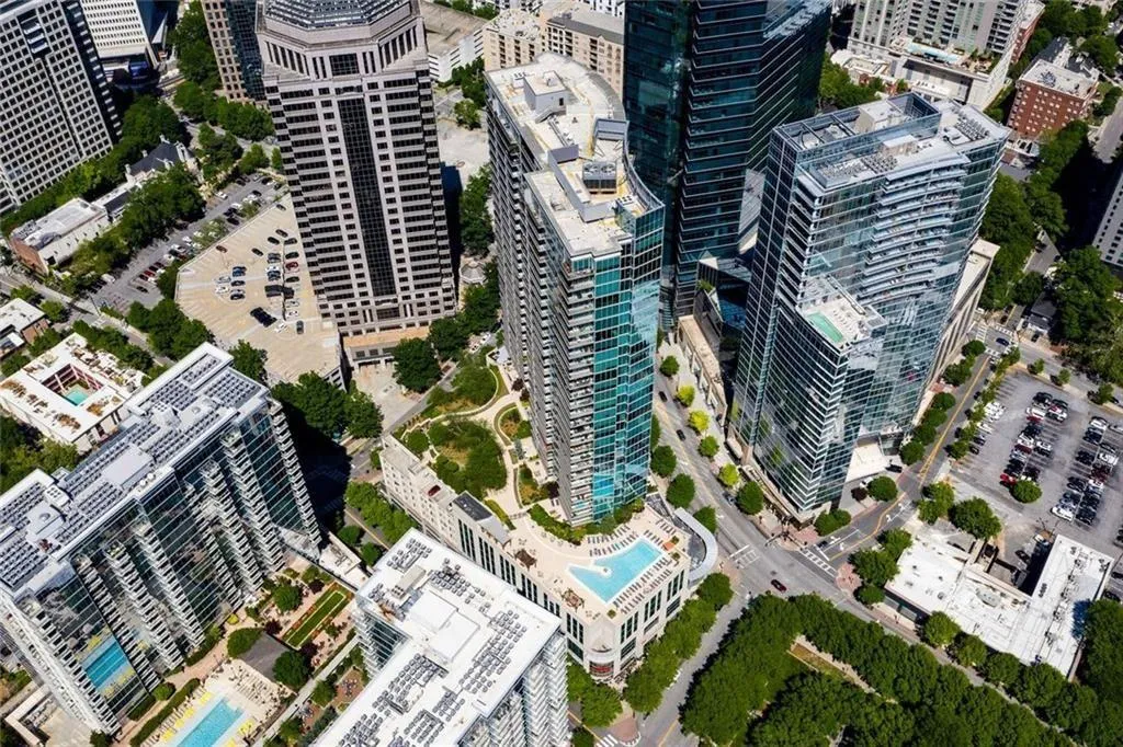 1080 Peachtree Street Ne Unit 1006, Atlanta, Georgia 30309, 1 Bedroom Bedrooms, ,1 BathroomBathrooms,Residential,For Sale,1080 Peachtree Street Ne Unit 1006,7671359