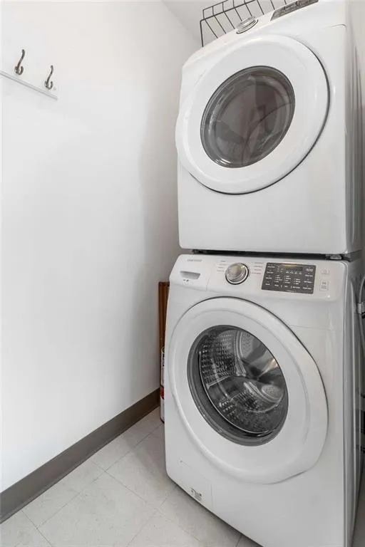 1080 Peachtree Street Ne Unit 1006, Atlanta, Georgia 30309, 1 Bedroom Bedrooms, ,1 BathroomBathrooms,Residential,For Sale,1080 Peachtree Street Ne Unit 1006,7671359