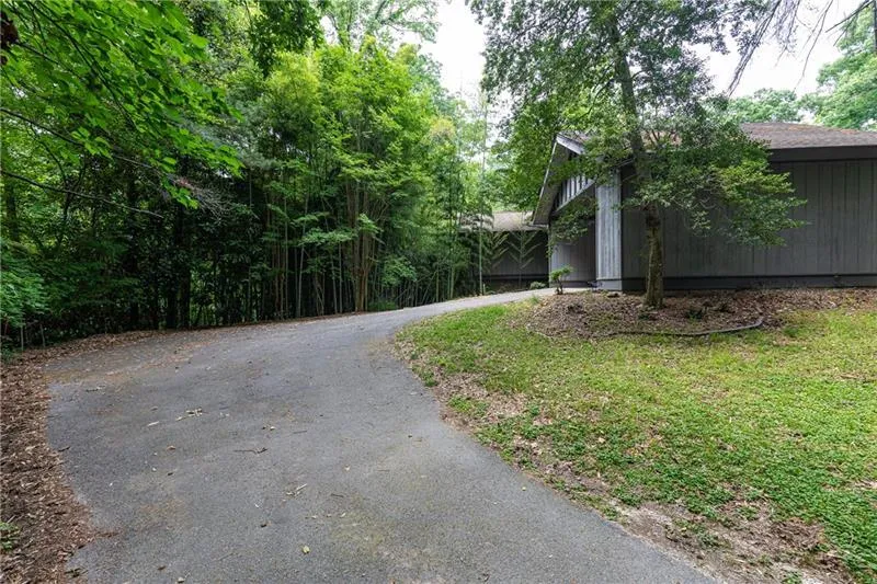 1165 W Garmon Road, Atlanta, Georgia 30327, 4 Bedrooms Bedrooms, ,3 BathroomsBathrooms,Residential,Sold,1165 W Garmon Road,6900504
