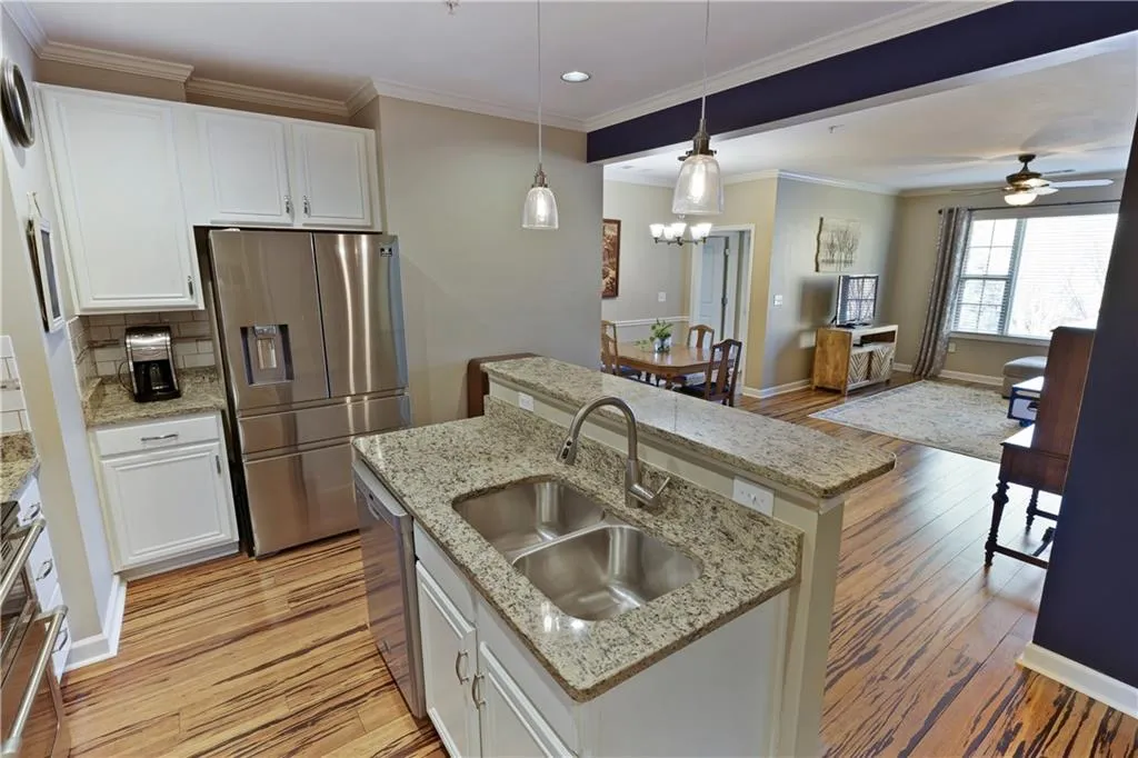 7265 Glisten Avenue Unit 127, Atlanta, Georgia 30328, 2 Bedrooms Bedrooms, ,2 BathroomsBathrooms,Residential,Sold,7265 Glisten Avenue Unit 127,6834247