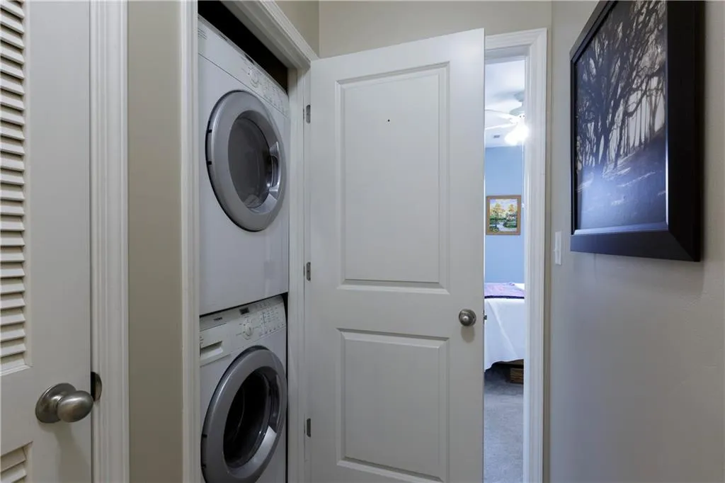 7265 Glisten Avenue Unit 127, Atlanta, Georgia 30328, 2 Bedrooms Bedrooms, ,2 BathroomsBathrooms,Residential,Sold,7265 Glisten Avenue Unit 127,6834247