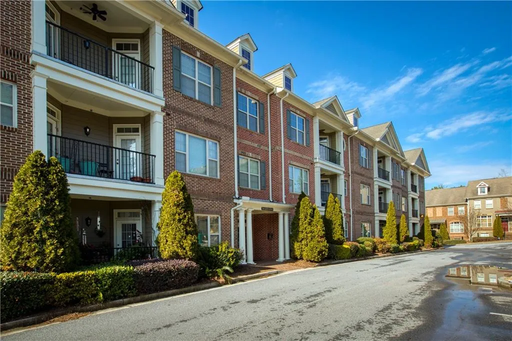 7265 Glisten Avenue Unit 127, Atlanta, Georgia 30328, 2 Bedrooms Bedrooms, ,2 BathroomsBathrooms,Residential,Sold,7265 Glisten Avenue Unit 127,6834247