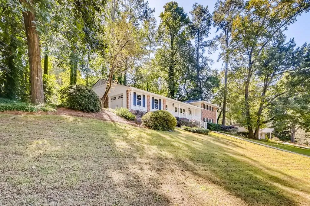 785 Starlight Lane Ne, Atlanta, Georgia 30342, 4 Bedrooms Bedrooms, ,4 BathroomsBathrooms,Residential,Sold,785 Starlight Lane Ne,6791201