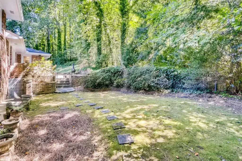 785 Starlight Lane Ne, Atlanta, Georgia 30342, 4 Bedrooms Bedrooms, ,4 BathroomsBathrooms,Residential,Sold,785 Starlight Lane Ne,6791201