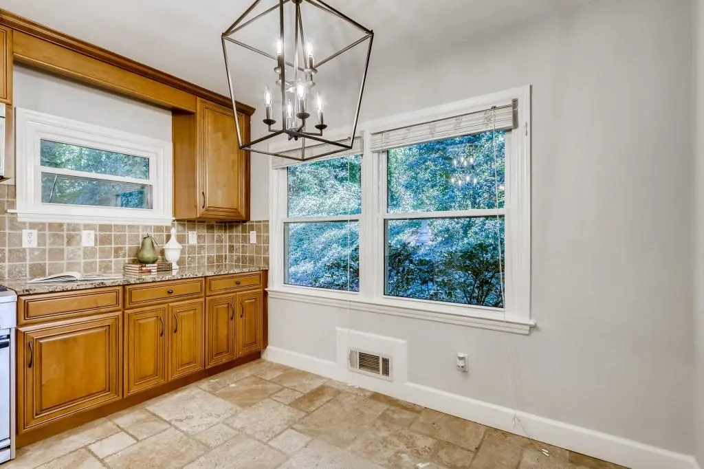 785 Starlight Lane Ne, Atlanta, Georgia 30342, 4 Bedrooms Bedrooms, ,4 BathroomsBathrooms,Residential,Sold,785 Starlight Lane Ne,6791201
