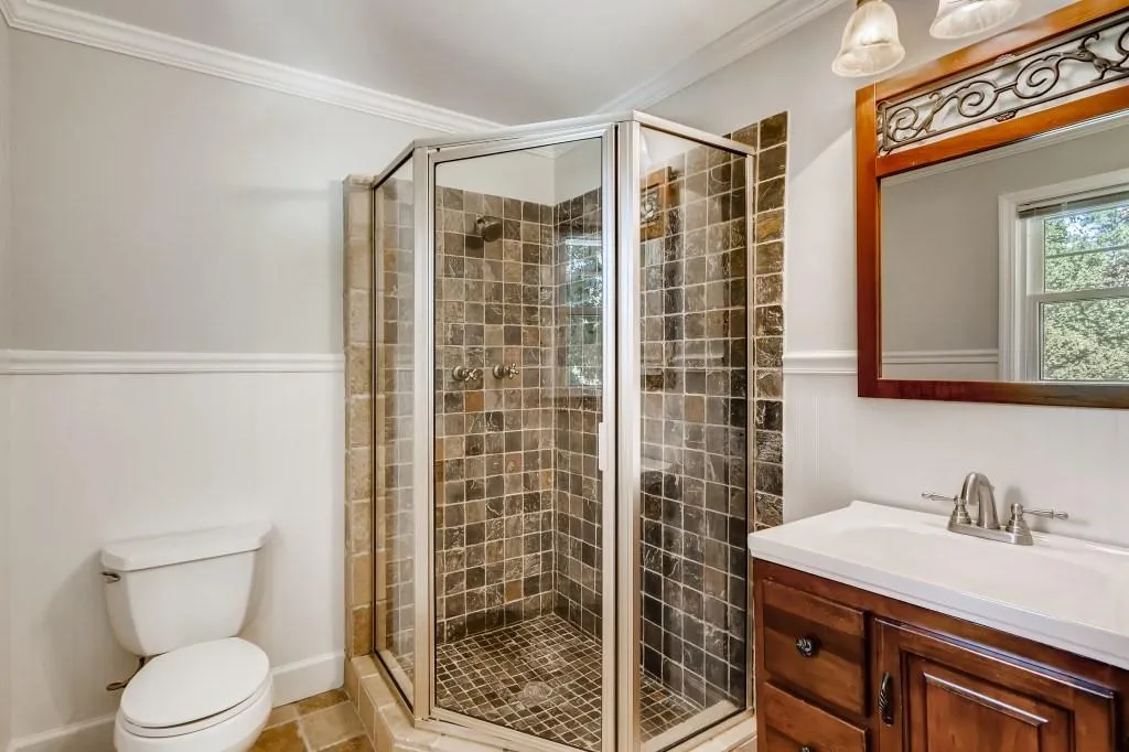 785 Starlight Lane Ne, Atlanta, Georgia 30342, 4 Bedrooms Bedrooms, ,4 BathroomsBathrooms,Residential,Sold,785 Starlight Lane Ne,6791201