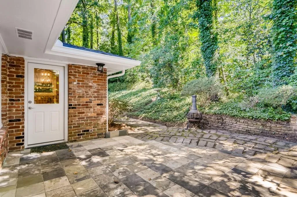 785 Starlight Lane Ne, Atlanta, Georgia 30342, 4 Bedrooms Bedrooms, ,4 BathroomsBathrooms,Residential,Sold,785 Starlight Lane Ne,6791201