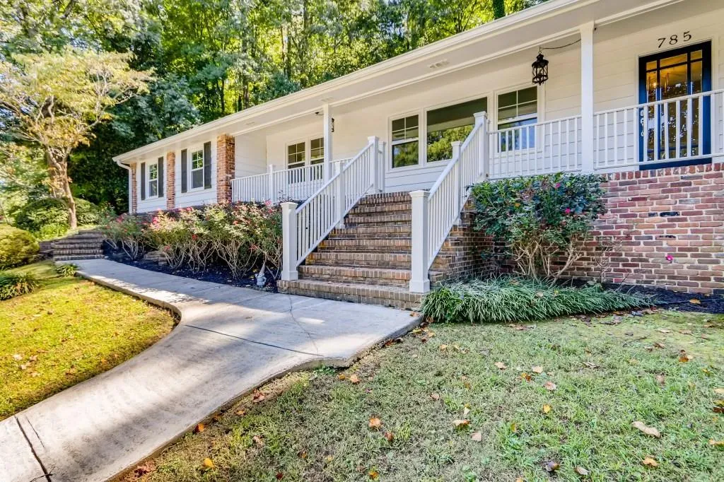785 Starlight Lane Ne, Atlanta, Georgia 30342, 4 Bedrooms Bedrooms, ,4 BathroomsBathrooms,Residential,Sold,785 Starlight Lane Ne,6791201