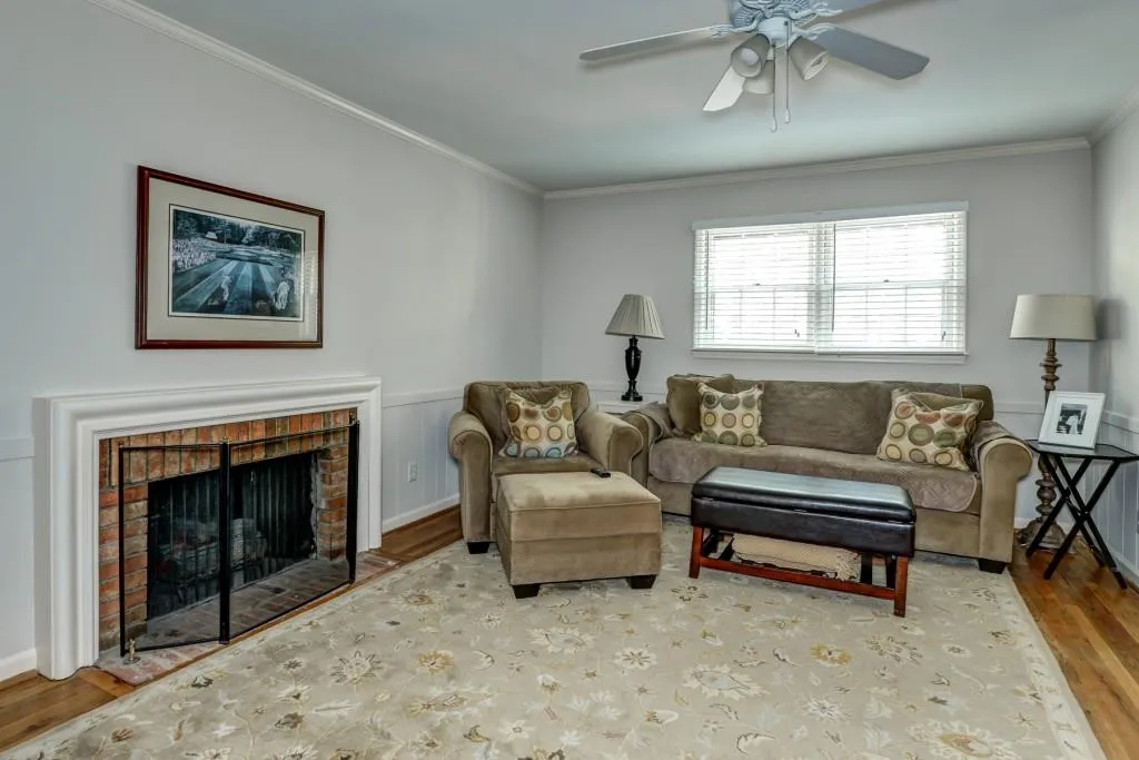 5300 New London Trace, Atlanta, Georgia 30327, 5 Bedrooms Bedrooms, ,3 BathroomsBathrooms,Residential,Sold,5300 New London Trace,5605164