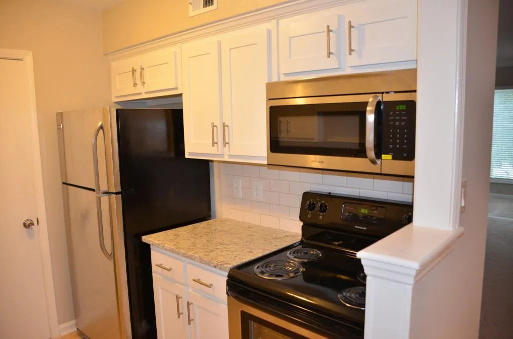 1113 Wingate Way, Sandy Springs, Georgia 30350, 2 Bedrooms Bedrooms, ,2 BathroomsBathrooms,Residential,Sold,1113 Wingate Way,5638049