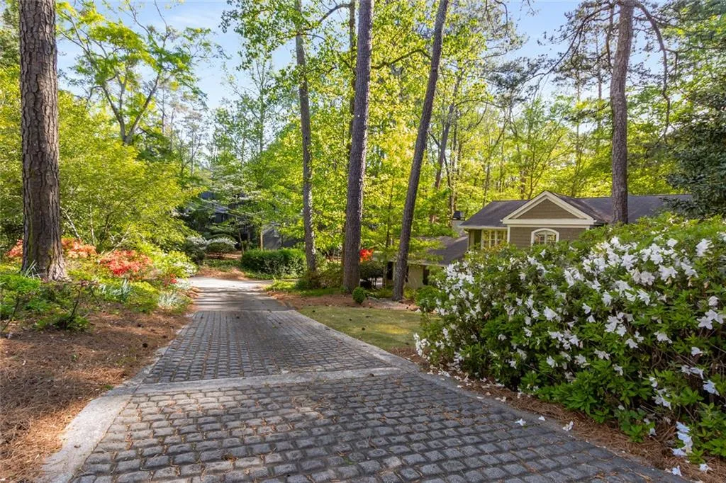 6990 Brandon Mill Road Nw, Atlanta, Georgia 30328, 4 Bedrooms Bedrooms, ,3 BathroomsBathrooms,Residential,Sold,6990 Brandon Mill Road Nw,7582877