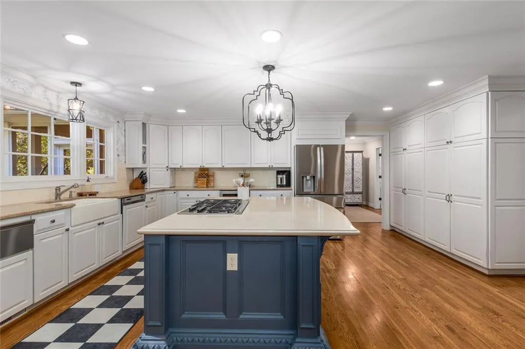 6990 Brandon Mill Road Nw, Atlanta, Georgia 30328, 4 Bedrooms Bedrooms, ,3 BathroomsBathrooms,Residential,Sold,6990 Brandon Mill Road Nw,7582877