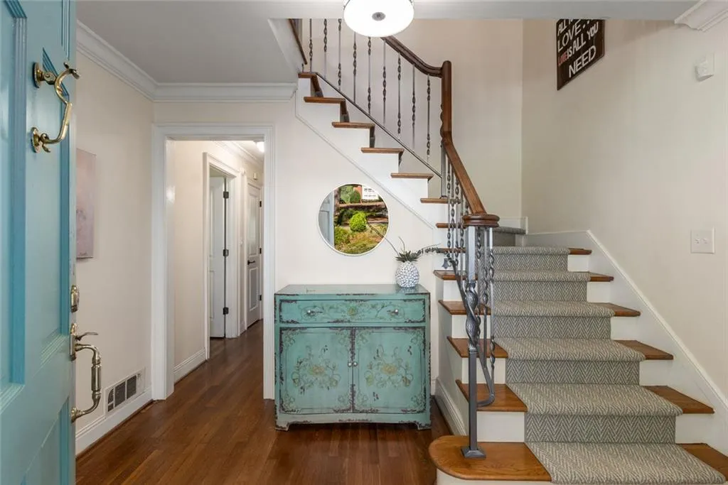 6990 Brandon Mill Road Nw, Atlanta, Georgia 30328, 4 Bedrooms Bedrooms, ,3 BathroomsBathrooms,Residential,Sold,6990 Brandon Mill Road Nw,7582877