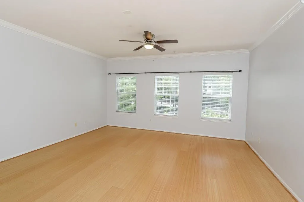5641 Roswell Road Unit 207, Atlanta, Georgia 30342, 1 Bedroom Bedrooms, ,1 BathroomBathrooms,Residential,Sold,5641 Roswell Road Unit 207,5846311