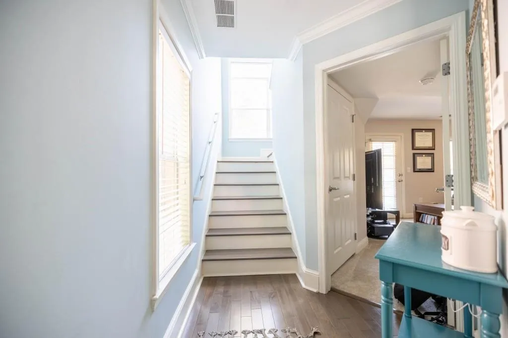 1120 Glenridge Place, Atlanta, Georgia 30342, 3 Bedrooms Bedrooms, ,2 BathroomsBathrooms,Residential,Sold,1120 Glenridge Place,6867917