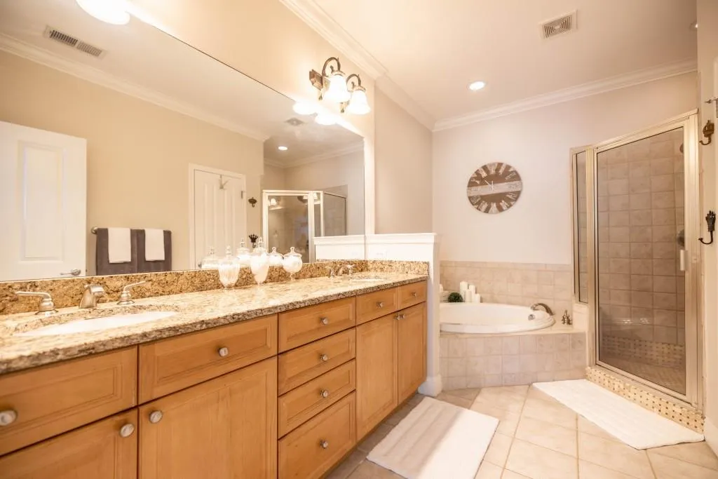 1120 Glenridge Place, Atlanta, Georgia 30342, 3 Bedrooms Bedrooms, ,2 BathroomsBathrooms,Residential,Sold,1120 Glenridge Place,6867917