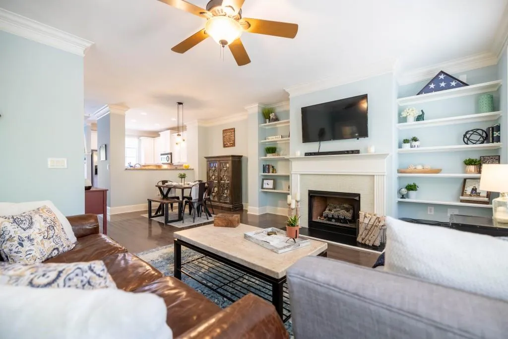 1120 Glenridge Place, Atlanta, Georgia 30342, 3 Bedrooms Bedrooms, ,2 BathroomsBathrooms,Residential,Sold,1120 Glenridge Place,6867917