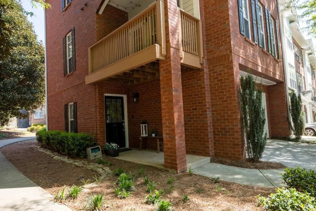 1120 Glenridge Place, Atlanta, Georgia 30342, 3 Bedrooms Bedrooms, ,2 BathroomsBathrooms,Residential,Sold,1120 Glenridge Place,6867917