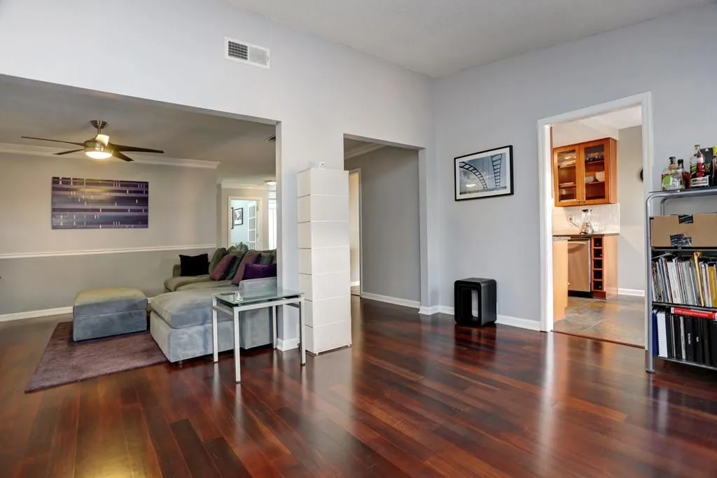 201 Dunwoody Chace, Sandy Springs, Georgia 30328, 2 Bedrooms Bedrooms, ,2 BathroomsBathrooms,Residential,Sold,201 Dunwoody Chace,5799798