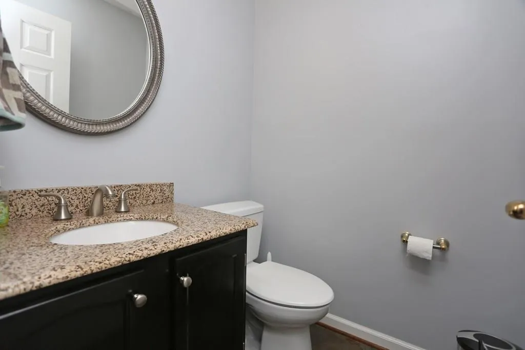 201 Dunwoody Chace, Sandy Springs, Georgia 30328, 2 Bedrooms Bedrooms, ,2 BathroomsBathrooms,Residential,Sold,201 Dunwoody Chace,5799798