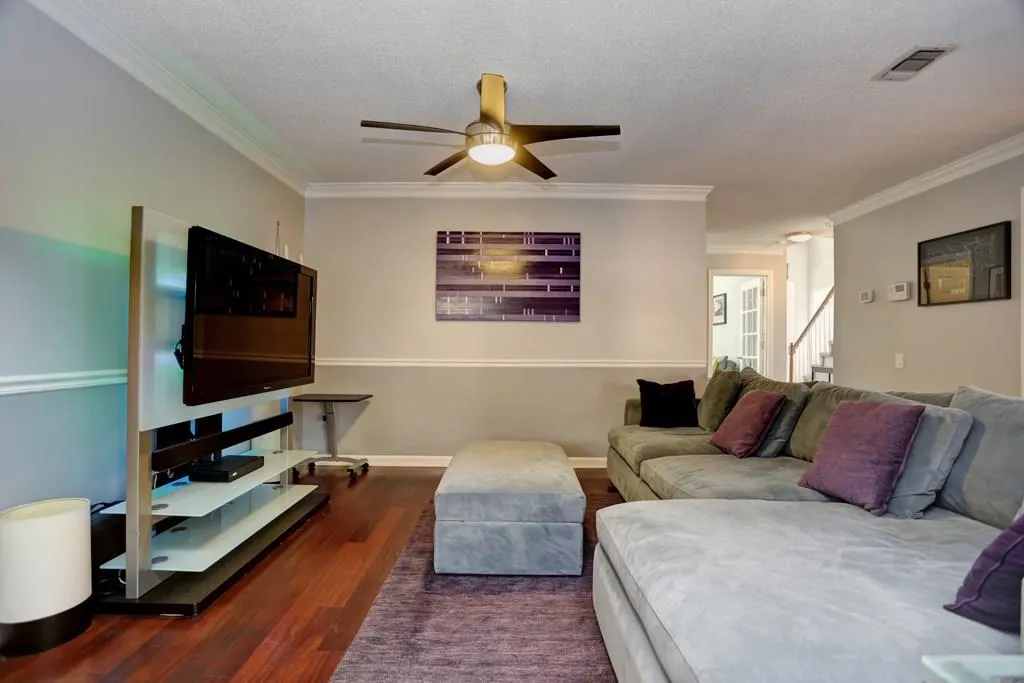 201 Dunwoody Chace, Sandy Springs, Georgia 30328, 2 Bedrooms Bedrooms, ,2 BathroomsBathrooms,Residential,Sold,201 Dunwoody Chace,5799798