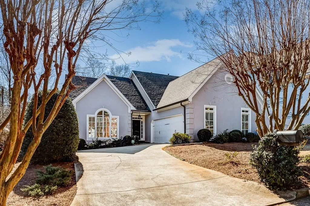 125 Belmont Trace, Sandy Springs, Georgia 30328, 4 Bedrooms Bedrooms, ,2 BathroomsBathrooms,Residential,Sold,125 Belmont Trace,5646709