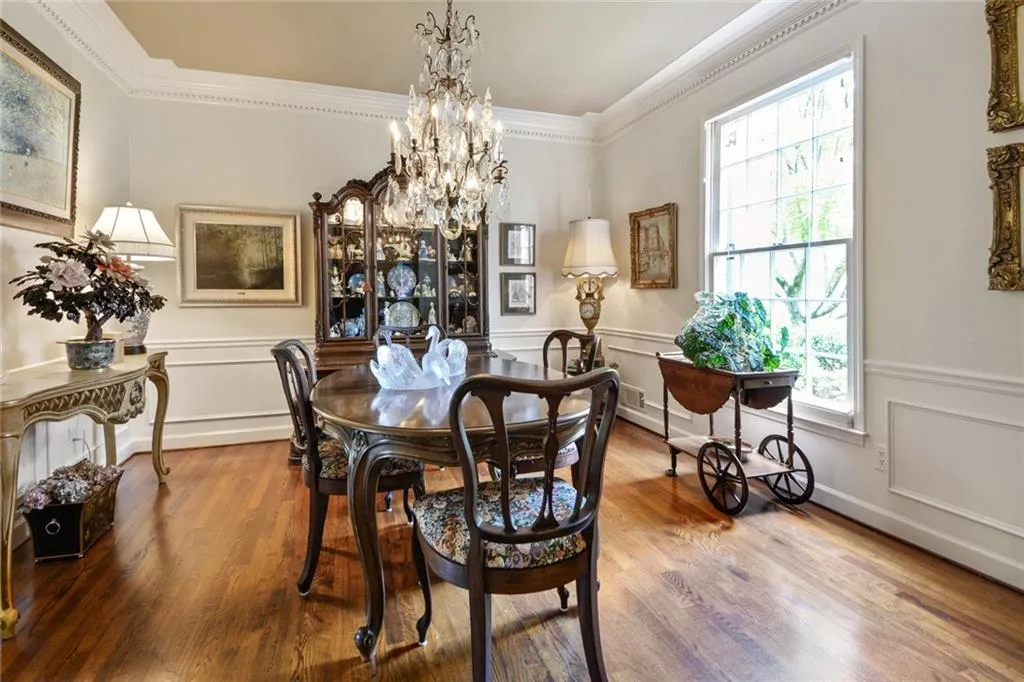 575 Idlewood Drive, Sandy Springs, Georgia 30327, 4 Bedrooms Bedrooms, ,2 BathroomsBathrooms,Residential,Sold,575 Idlewood Drive,6865036