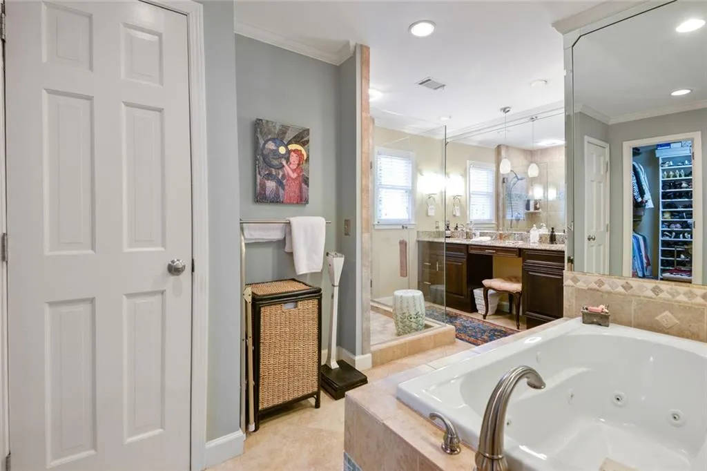 575 Idlewood Drive, Sandy Springs, Georgia 30327, 4 Bedrooms Bedrooms, ,2 BathroomsBathrooms,Residential,Sold,575 Idlewood Drive,6865036