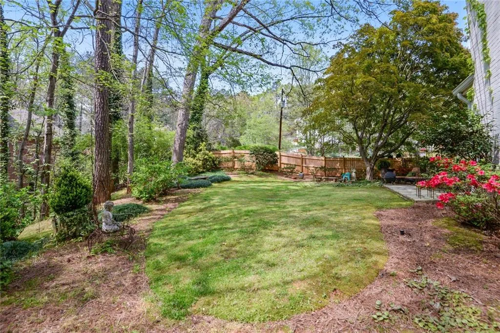 575 Idlewood Drive, Sandy Springs, Georgia 30327, 4 Bedrooms Bedrooms, ,2 BathroomsBathrooms,Residential,Sold,575 Idlewood Drive,6865036